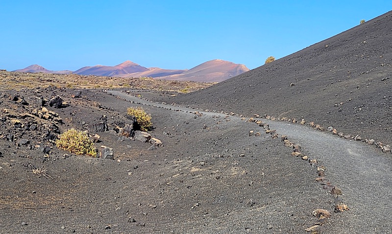 Wanderweg Vulkanumrundung