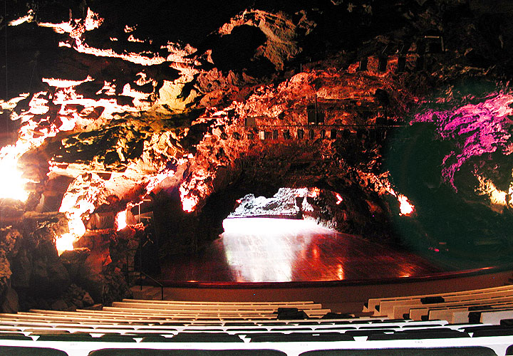 Jameos del Agua - Kultur-Auditorium Jameos del Agua - Kultur-Auditorium