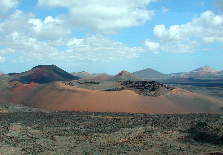 Timanfaya Berge bis zum Horizont